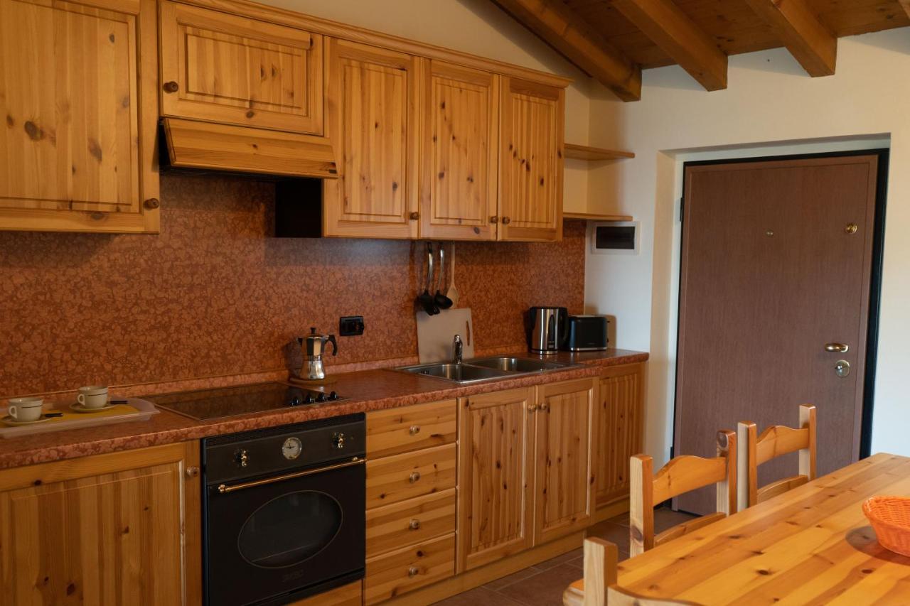 La Fiocchina - Magic Place - Apartments & Studios In Garda Lake - Countryside Farmhouse, Inside The Middle Of The Lake Salò Eksteriør bilde