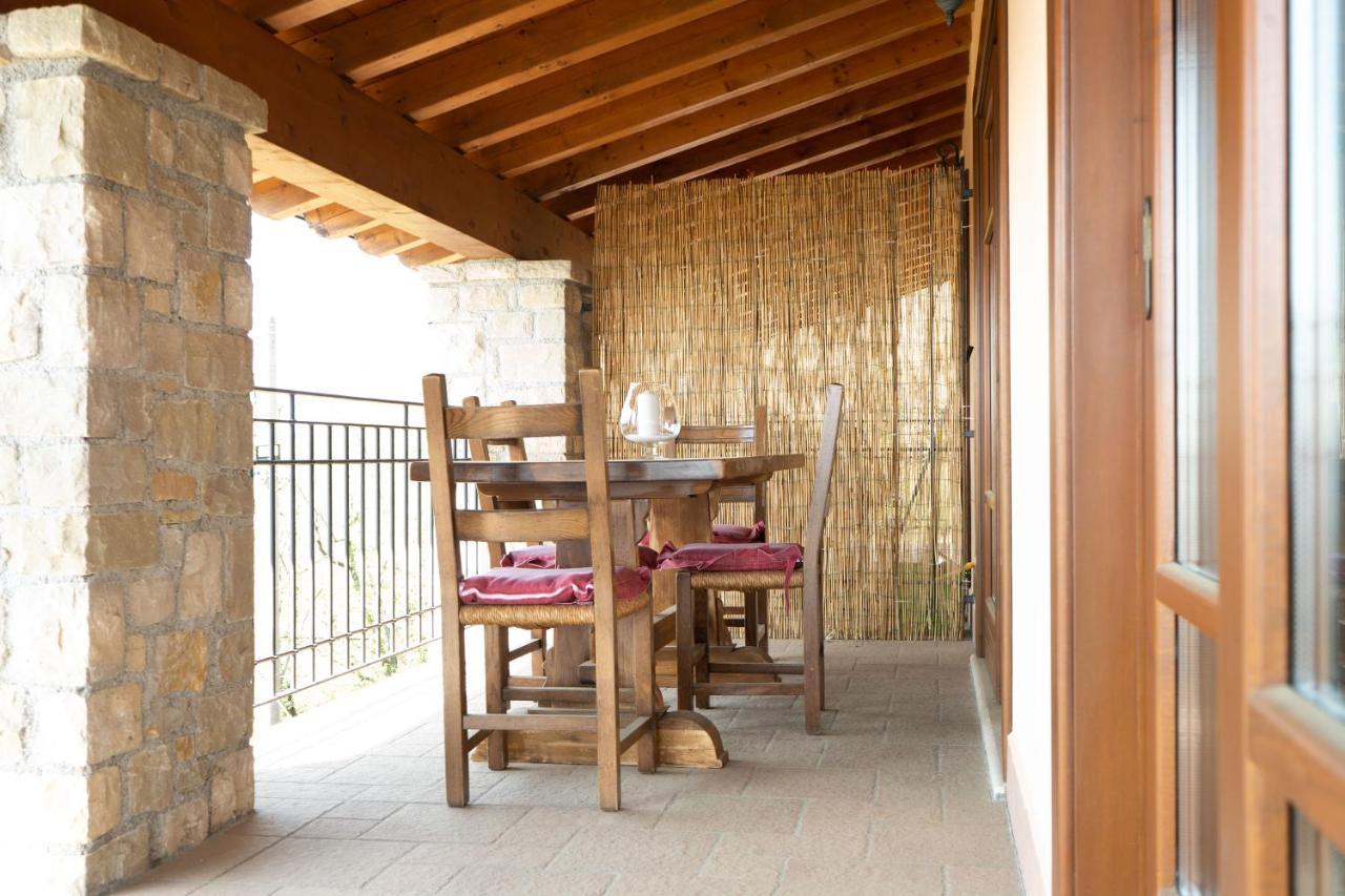 La Fiocchina - Magic Place - Apartments & Studios In Garda Lake - Countryside Farmhouse, Inside The Middle Of The Lake Salò Eksteriør bilde