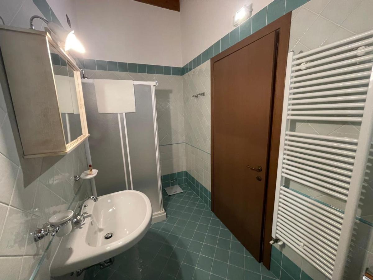 La Fiocchina - Magic Place - Apartments & Studios In Garda Lake - Countryside Farmhouse, Inside The Middle Of The Lake Salò Eksteriør bilde