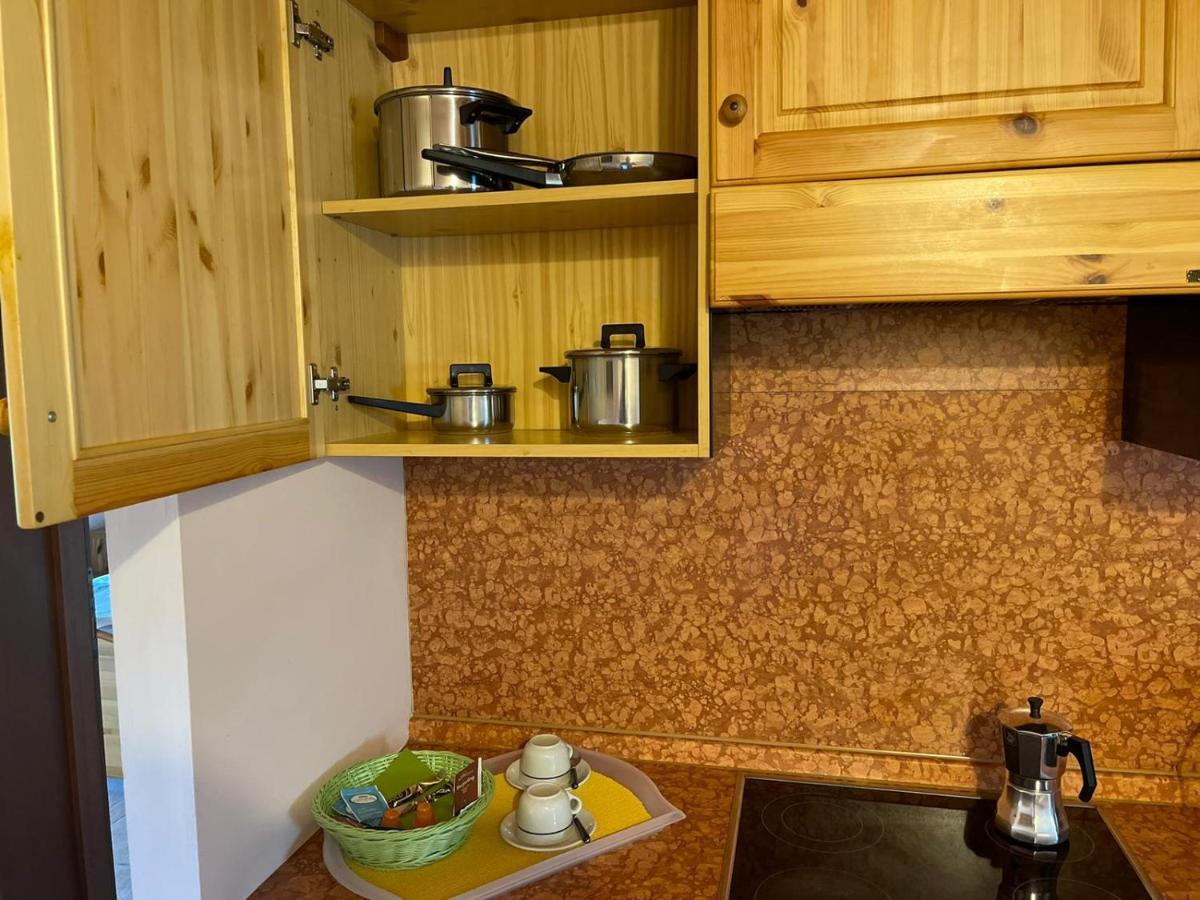 La Fiocchina - Magic Place - Apartments & Studios In Garda Lake - Countryside Farmhouse, Inside The Middle Of The Lake Salò Eksteriør bilde