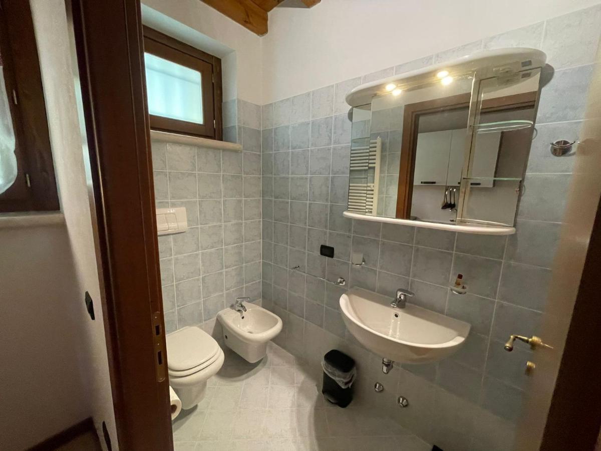 La Fiocchina - Magic Place - Apartments & Studios In Garda Lake - Countryside Farmhouse, Inside The Middle Of The Lake Salò Eksteriør bilde